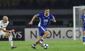 1764176684137-thom-haye-1764145316960_169