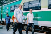 1764500672799-bupati-karawang-aep-syaepuloh-saat-mengunjungi-stasiun-purwakarta-1764494252373_169