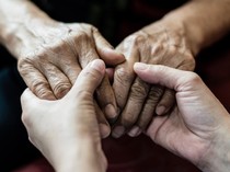 1764565539193-ilustrasi-lansia_43