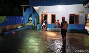 1764781515418-bpbd-saat-evakuasi-bencana-di-sukabumi-1764778871389_169