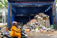 1764781527071-tumpukan-sampah-di-bandung-1762937774248_169
