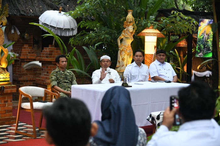 1764824701906-pemkab-bogor-1764816354485