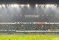 1764997480428-suasana-stadion-gbla-saat-persib-hadapi-borneo-fc-1764988891258_169