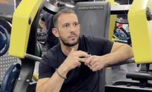 1765040692011-dmitry-pria-yang-makan-10000-kalori-sehari-dan-berakhir-tewas-1764476106755_169