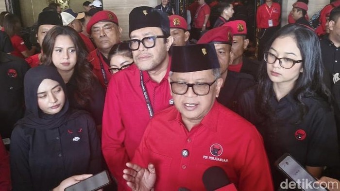 1765105481850-sekjen-pdip-hasto-kristiyanto-1765095845740_169