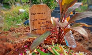 1765105486901-peristirahatan-anes-di-tpu-batu-sapi-palabuhanratu-1765085635312_169