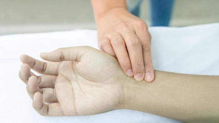 1765105488598-keracunan_169