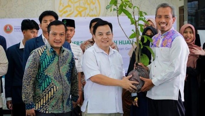 1765170261274-dprd-kota-bogor-1765158806314_169