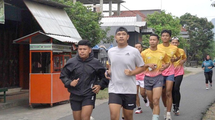 1765170269473-ilustrasi-even-lari-trenggalek-economic-run_169
