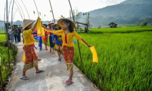 1765278264726-melihat-keseruan-festival-sawah-di-kabupaten-sumedang-1