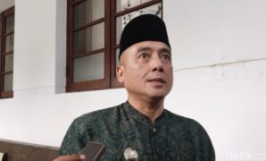 1765364657462-wakil-wali-kota-bandung-erwin-1764906655742_169