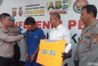 1765364658124-pelaku-pemerasan-atau-pemalakan-pedagang-di-pasar-jagasatru-kota-cirebon-1765359313367_169