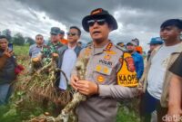 1765364661092-kapolresta-bandung-kombes-aldi-subartono-saat-wawancara-bersama-awak-media-di-mapolresta-bandung-jalan-bhayangkara-soreang-rab-1765360561694_169