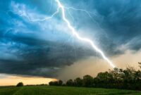 1765386253544-ilustrasi-petir-1746676660826_169