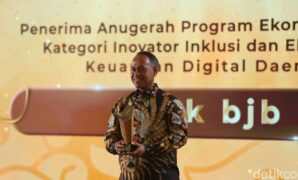 1765386259630-bank-bjb-meraih-penghargaan-detikjabar-awards-2025-1765381468612_169