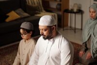 1765407859393-ilustrasi-muslim-salat-1742370339649_169
