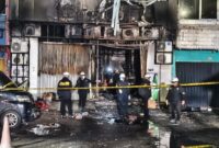 1765429474740-labfor-polri-gelar-olah-tkp-di-lokasi-kebakaran-gedung-terra-drone-di-jakpus-kurniawandetikcom-1765284085516_169