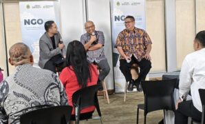 1765472657636-ngo-summit-yang-diinisiasi-pemprov-jabar-jadi-jembatan-pembangunan-daerah-dan-kelompok-nirlaba-asing-1765458242977_43