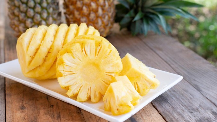 1765559052603-ilustrasi-buah-nanas-1746274244503_169