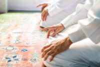 1765753463660-ilustrasi-sholat_169