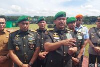 1765796657069-ksad-jenderal-tni-maruli-simanjuntak-saat-ditemui-di-brigif-15-kujang-cimahi-1765778874484_169