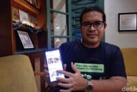 1765796663901-head-of-user-growth-jawa-bali-nusra-gojek-harris-riparev-memperlihatkan-fitur-rekomendasi-destinasi-1765774335959_169