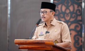 1765818267043-wakil-bupati-indramayu-syaefudin-1765791043325_43