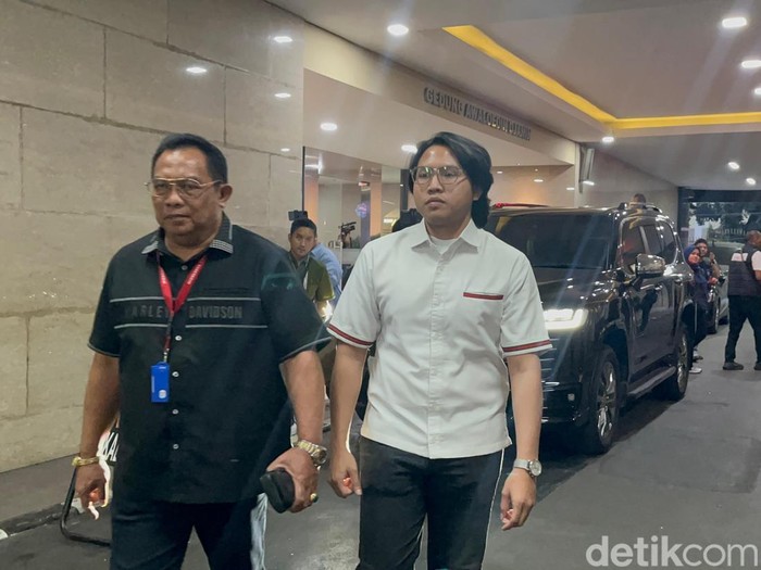 1765861479367-bigmo-dan-resbob-di-bareskrim-polri-1758284983726_43