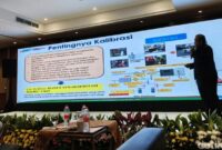 1765969463385-harry-budiman-saat-memaparkan-pentingnya-standar-kalibrasi-dalam-industri-speciality-gas-1765958063638_169