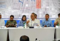 1765969468982-menteri-koordinator-bidang-pangan-zulkifli-hasan-1765954288415_169