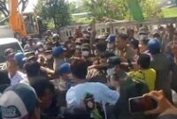 1765991067826-satpol-pp-di-bekasi-1765953104246_43