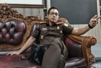 1766055895446-kepala-kejaksaan-negeri-kabupaten-bogor-denny-achmad-1766037145743_169