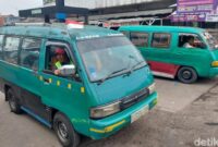 1766574268203-angkot-di-bandung_169