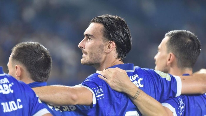 1766855059168-andrew-jung-1758706825841_169