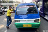 1766941473620-angkot-di-kota-bandung-1754124794323_169