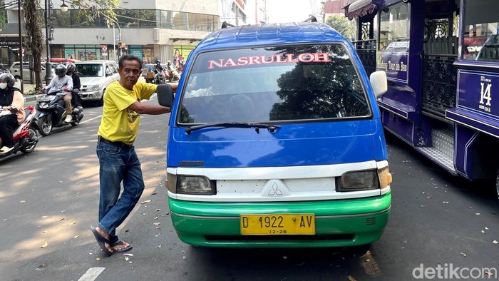 1767092705793-angkot-di-kota-bandung-1754124794323_169