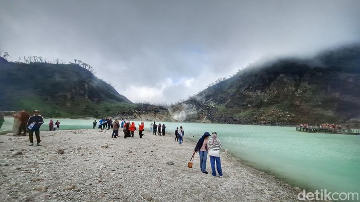 1767265620909-suasana-objek-wisata-kawah-putih-1767248937331_169