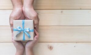 1767438439052-ilustrasi-kado-hadiah-1_169