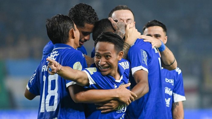 1767589533811-persib-bandung-1762328031416_169
