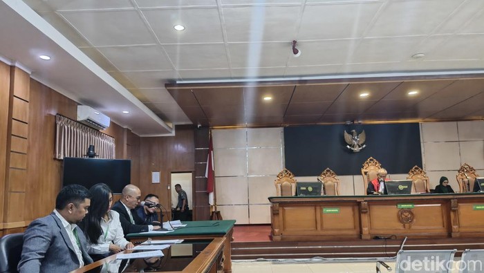 1767762288204-sidang-praperadilan-wakil-wali-kota-bandung-erwin-1767690935725_169