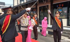 1767783896326-acara-penyambutan-akbp-wahyu-pristha-utama-sebagai-kapolres-tasikmalaya-baru-1767761233394_169