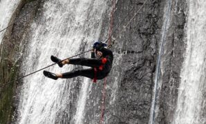 1767783896769-berpetualang-lewat-canyoning-di-gunung-menir-bogor-6_169