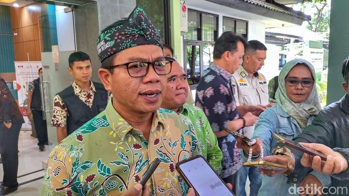 1767891870577-bupati-bandung-dadang-supriatna-1767870739823_169