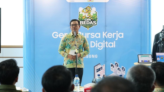 1767891874566-bupati-bandung-dadang-supriatna-di-mall-pelayanan-publik-mpp-soreang-1767866423321_169