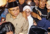 1767956681101-usai-diperiksa-8-jam-eks-menag-yaqut-irit-bicara-soal-kasus-kuota-haji-1765897058414_169