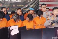 1768367068097-polisi-amankan-customer-service-judi-online-di-kbb-1768294019435_169