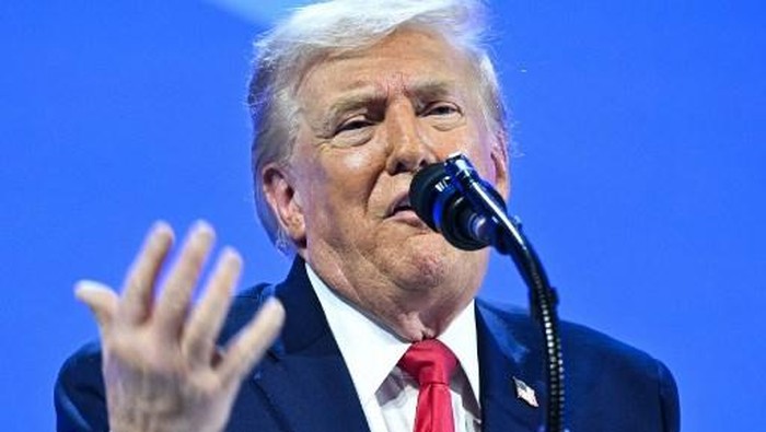 1769079864468-trump-saat-berpidato-di-forum-ekonomi-dunia-di-davos-swiss-1769059553754_169