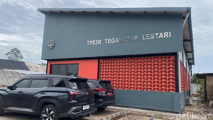 1769079866167-kondisi-tps3r-tegalluar-di-kampung-sapan-desa-tegalluar-kamis-2212026-1769070851087_169