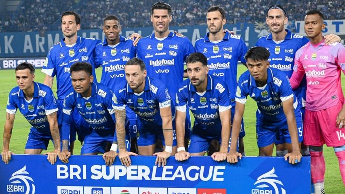 1769144671780-para-pemain-persib-bandung-1768994184529_169